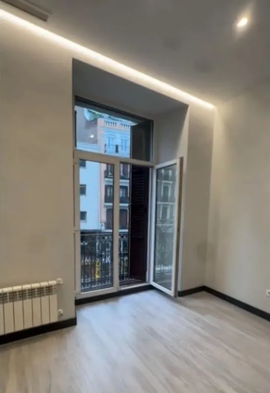 Toad - Luxury Apartment with Terrace in Madrid Centre