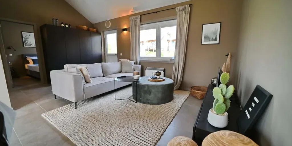 Elutuba - Chalet with Terrace in Somme-Leuze