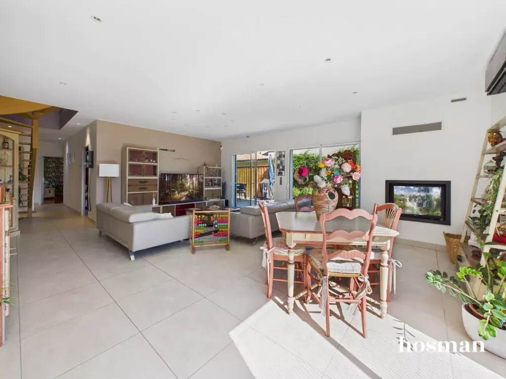 Dining Room - Family House with Pool in Mérignac