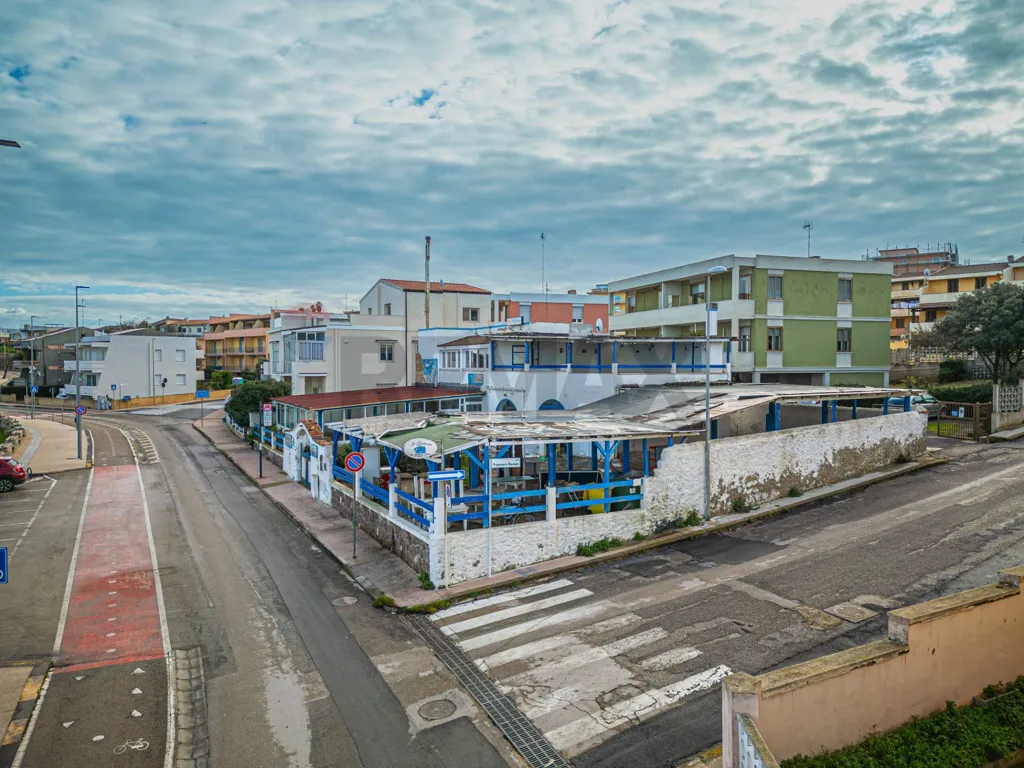 Välivaade - Panoramic Restaurant with Sea View in Porto Torres