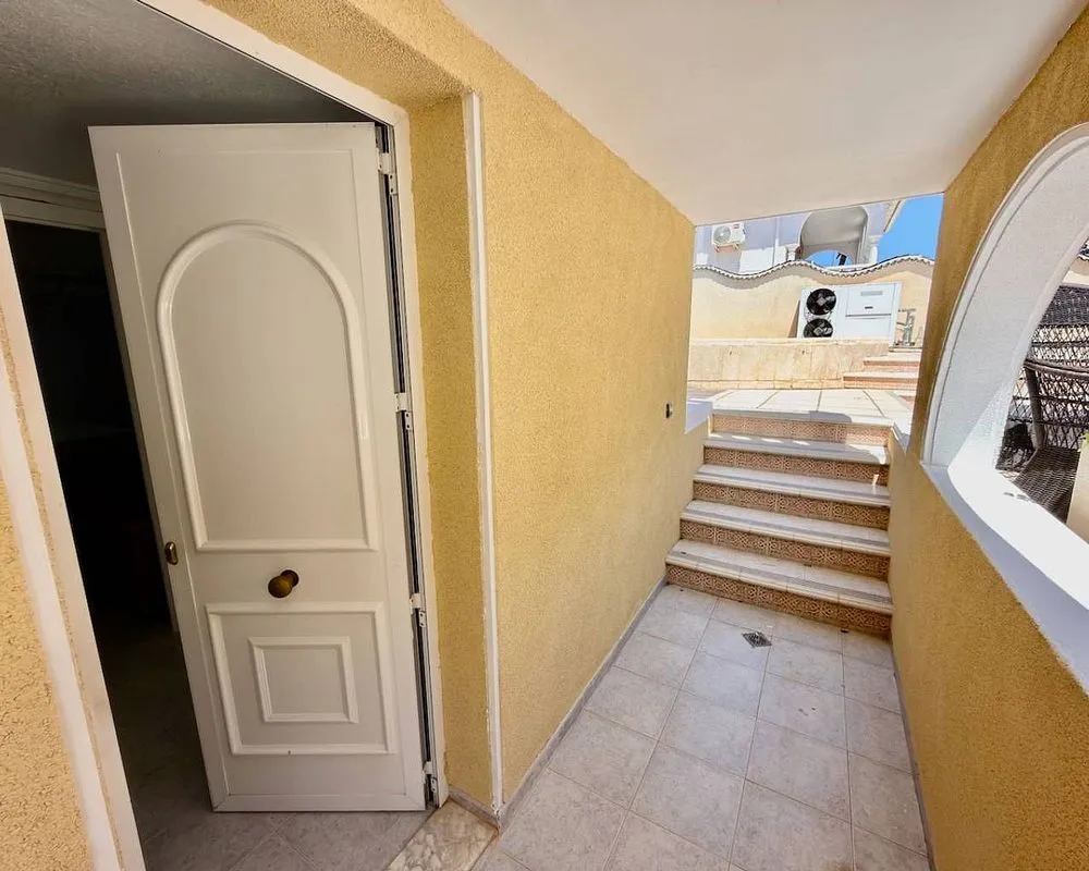 hallway_entrance