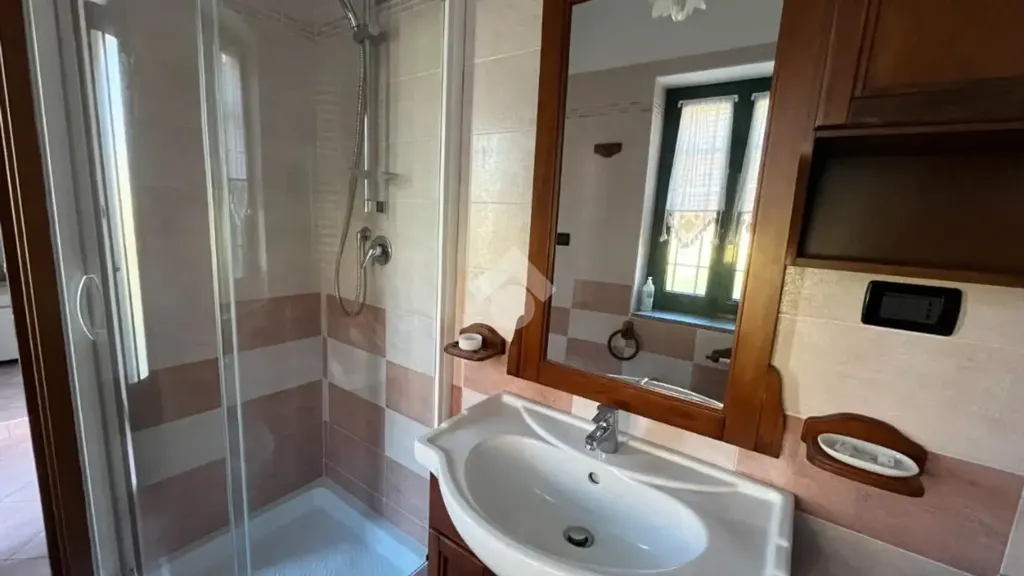 Salles de bain - Amenity-Ready Flat in San Francesco Al Campo