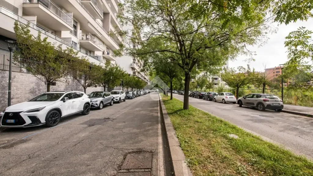 Exterior - Bright Bilocale with Terraces in Milan