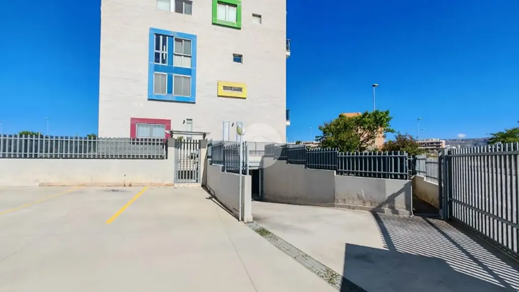 Välivaade - Modern Apartment with Balcony in Manfredonia