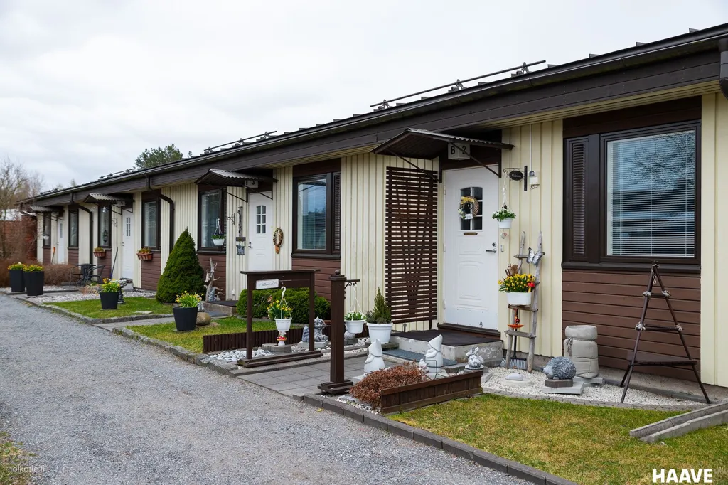 Exterior - Modernised Flat with Sauna in Uusiniitty