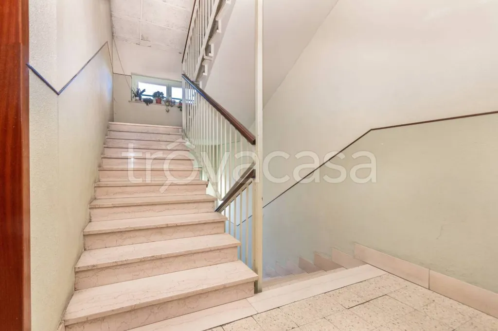 Pièces - Apartment with Balcony in Dronero