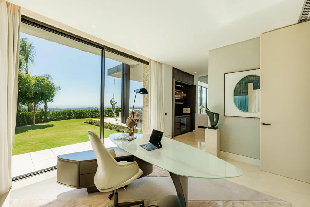 Kabinet - Detached Villa with Infinity Pool in Benahavís
