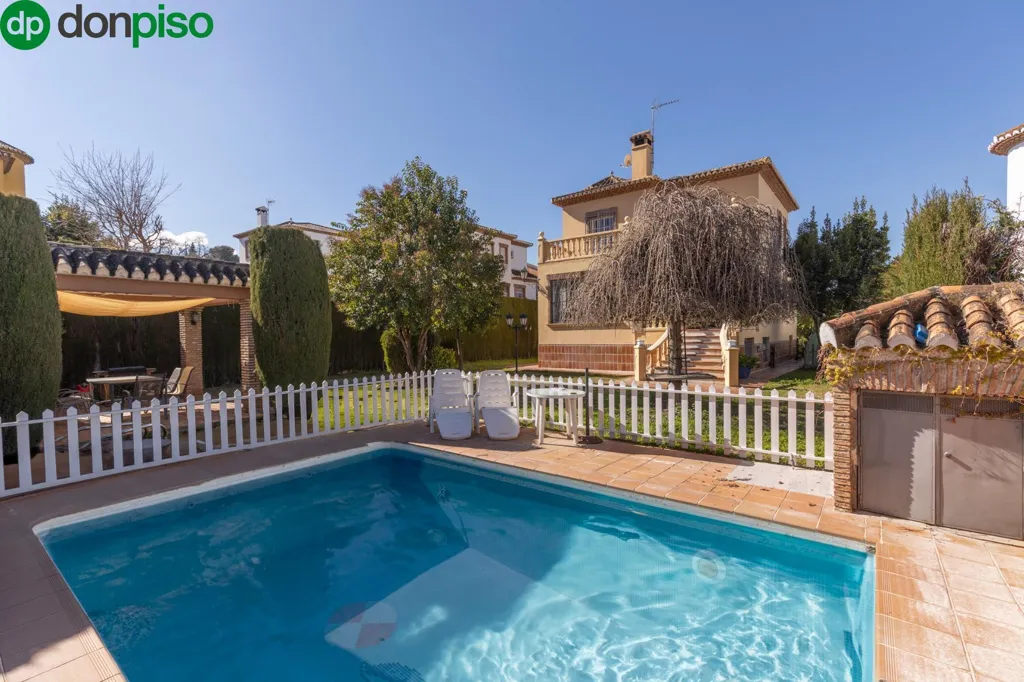 Piscine - Luxury Detached House with Pool in Zubia
