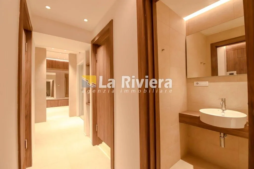 Salles de bain - Luxury Apartment with Pool in Rapallo