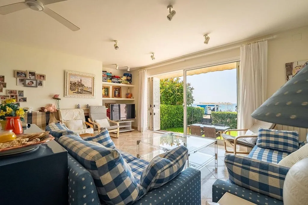 Elutuba - Seaside House with Terraces in Altafulla