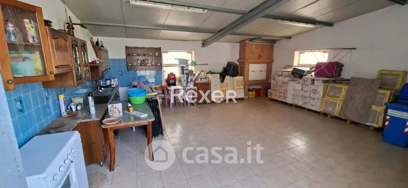 Köök - Independent House with Workshop in Taglio di Po