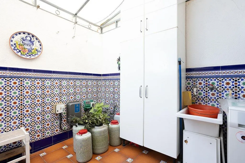 Lavanderia - Luxury House with Pool in Cordova