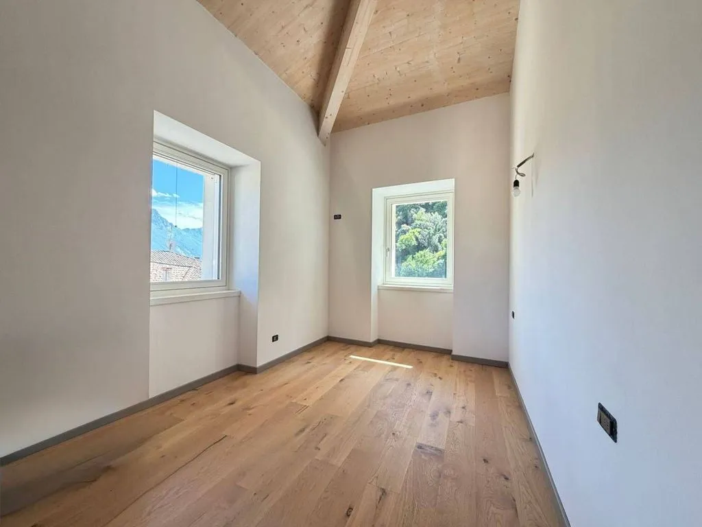 Pièces - Luxury Flat with Lake View in Riva del Garda