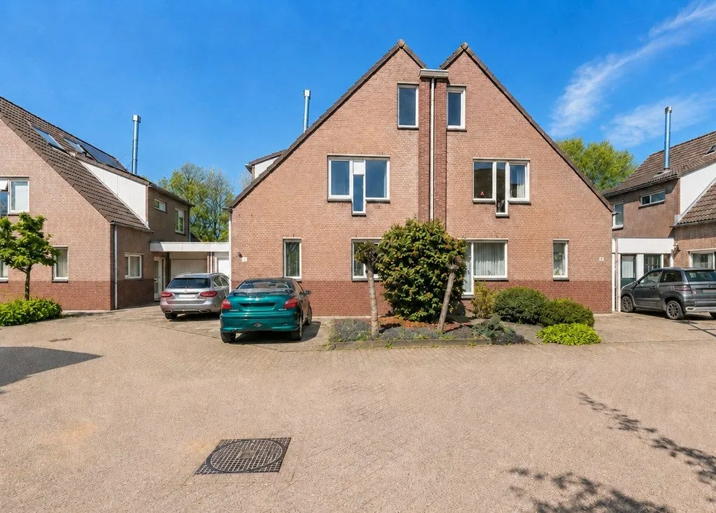 6-toaline maja asukohas Leiden