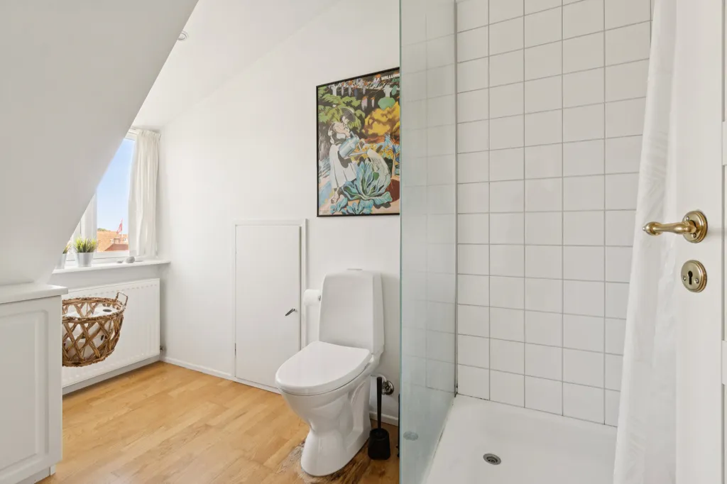 Bagni - Historic Apartment with Harbour View in Svaneke