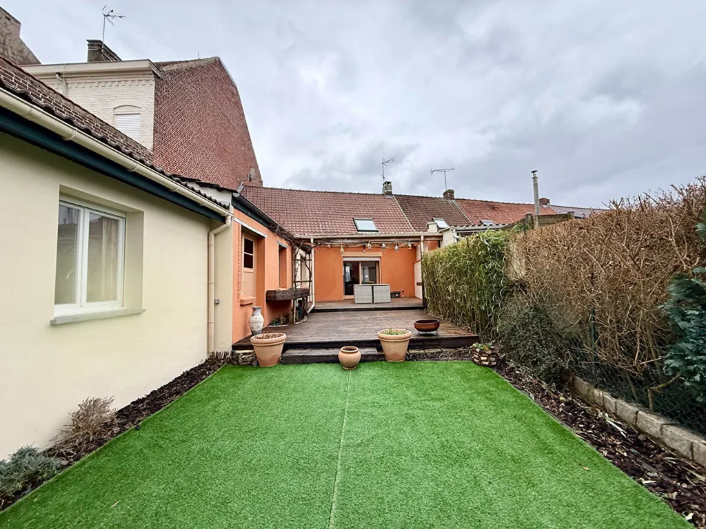 Aed - Semi-Detached House with Garden in Blanc Four Centre