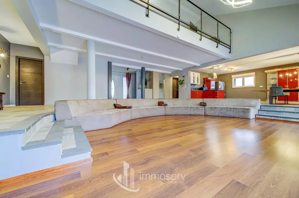 Séjour - Villa avec Vue Panoramique et Piscine à Escherange