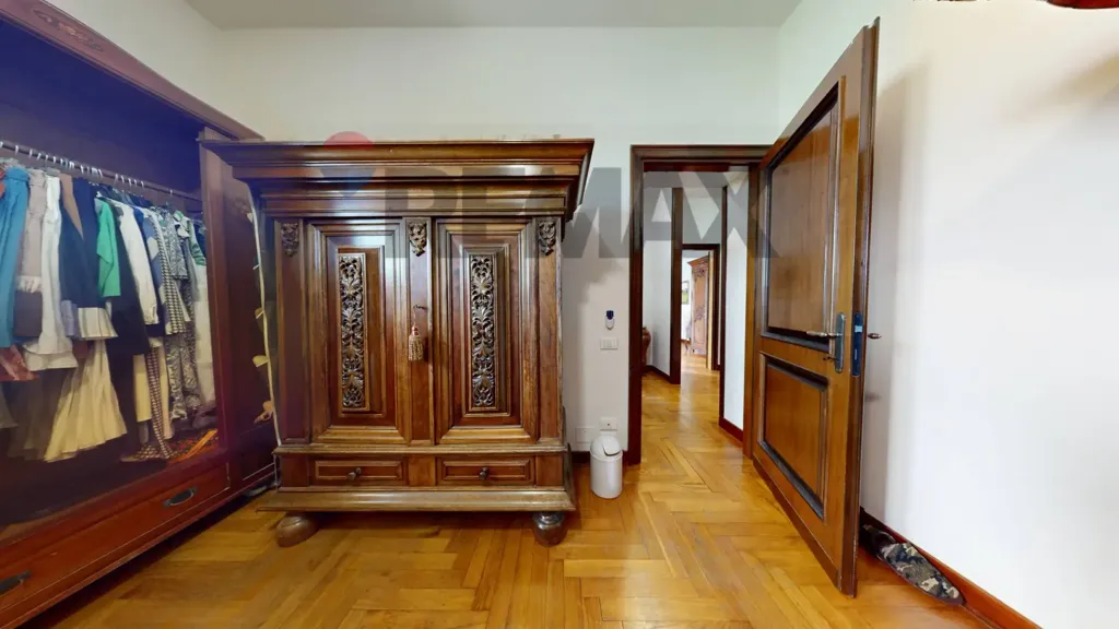 Pièces - Prestigious Villa with Terrace in Caldogno