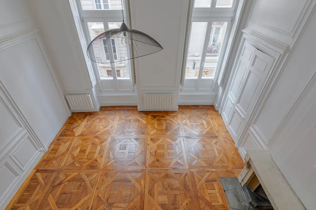 Séjour - Appartement Rénové dans Immeuble Ancien à Lyon 2ème