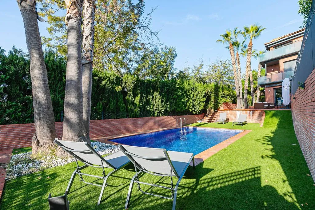 Piscine - Luxury Semidetached House with Sea View in Sitges