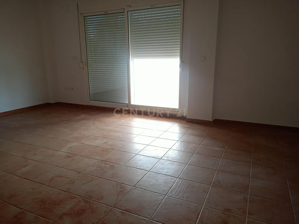 Toad - Pareded Chalet with Large Parcel in Montserrat
