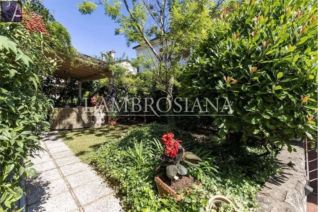 Giardino - Luxury House with Private Garden in Padua