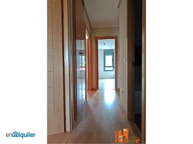 Esik - New Flat with Balcony in San Ildefonso