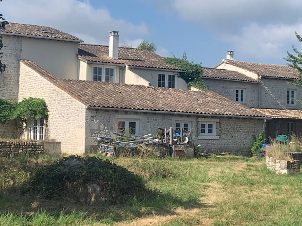Välivaade - 11 Traditional Stone Houses in Charente Region