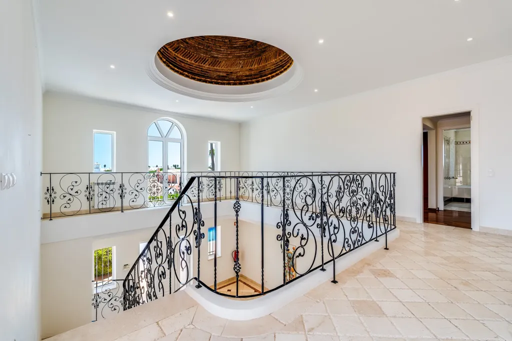 Toad - Detached Villa with Pool in Albufeira
