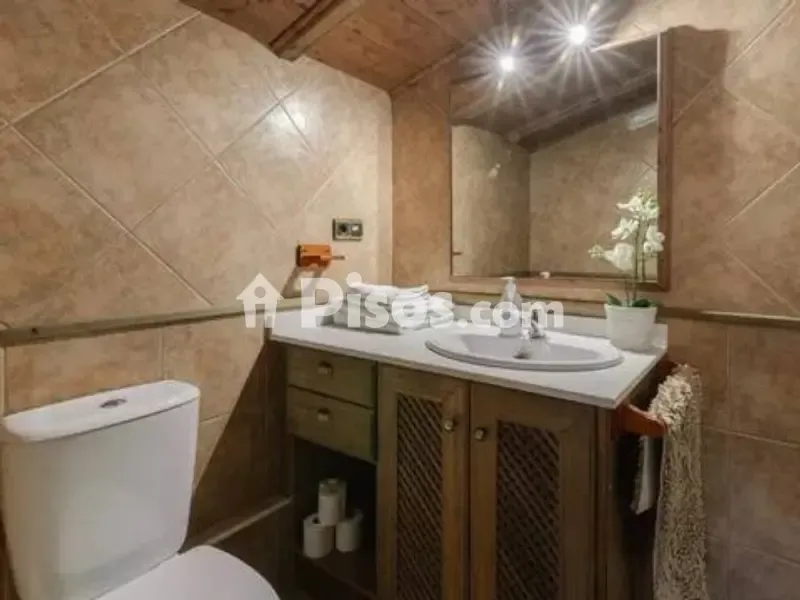 Salles de bain - Rustic Farmhouse with Pool in Les Coves de Vinromà