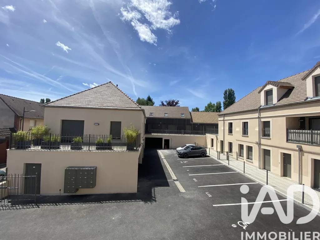 Extérieur - Duplex 3 Pièces avec Jardin à Epernon