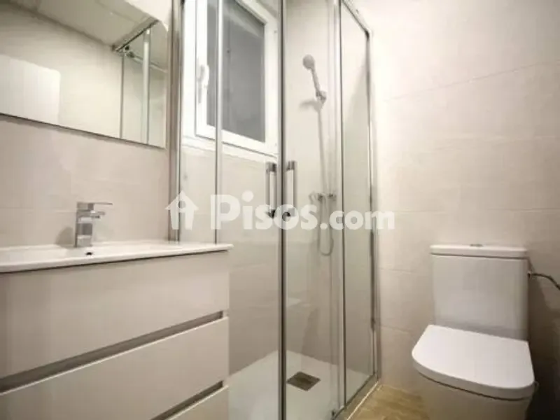Bagni - Reformed Studio with Metro Access in Madrid