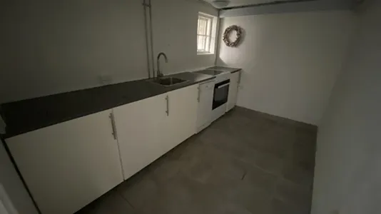 Köök - Office with Storage in Odense SV
