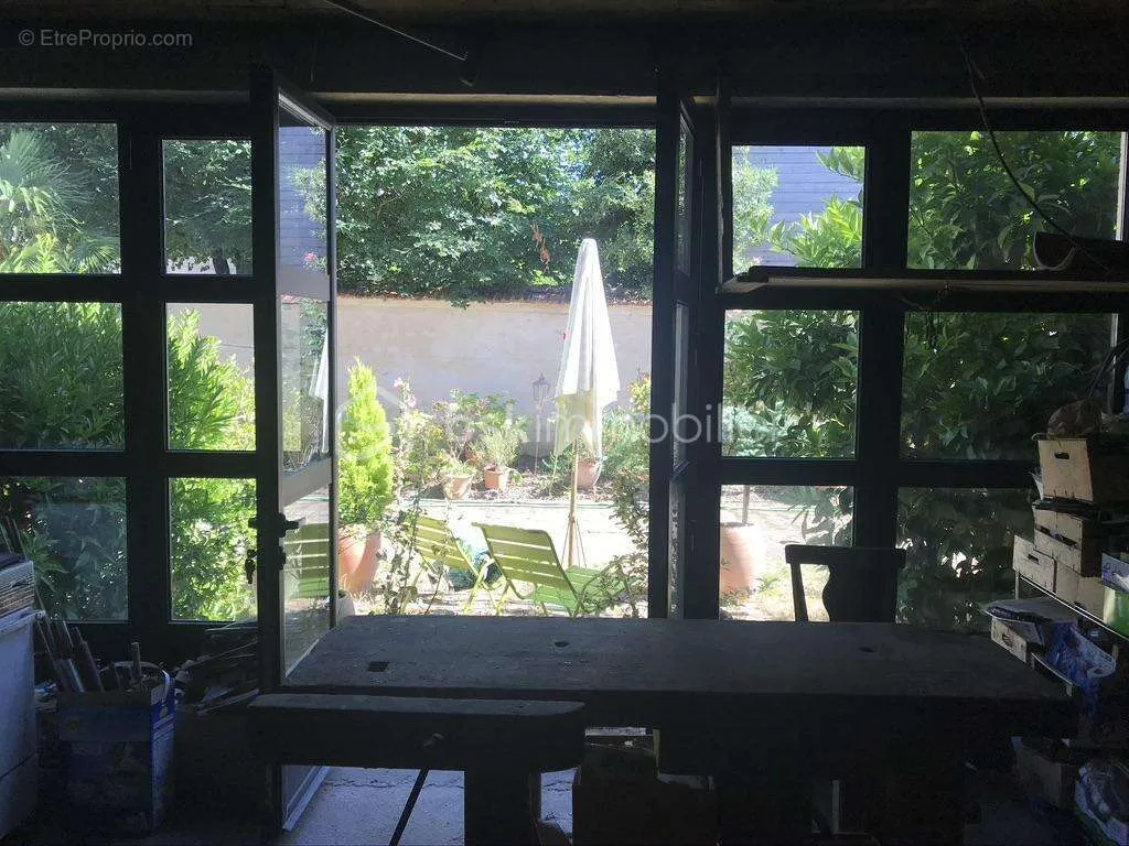 Terrasse - Ensemble Immobilier avec Dépendances à Fontainebleau