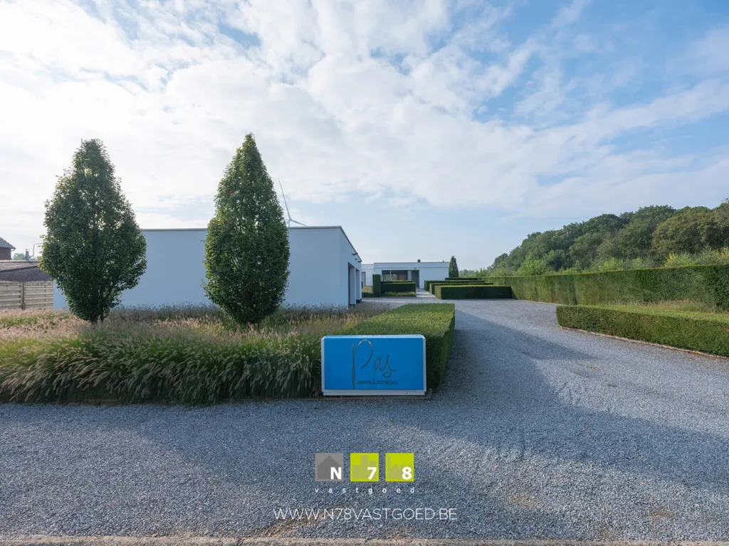 Extérieur - Villa Moderne avec Appartement et Garage à Dilsen