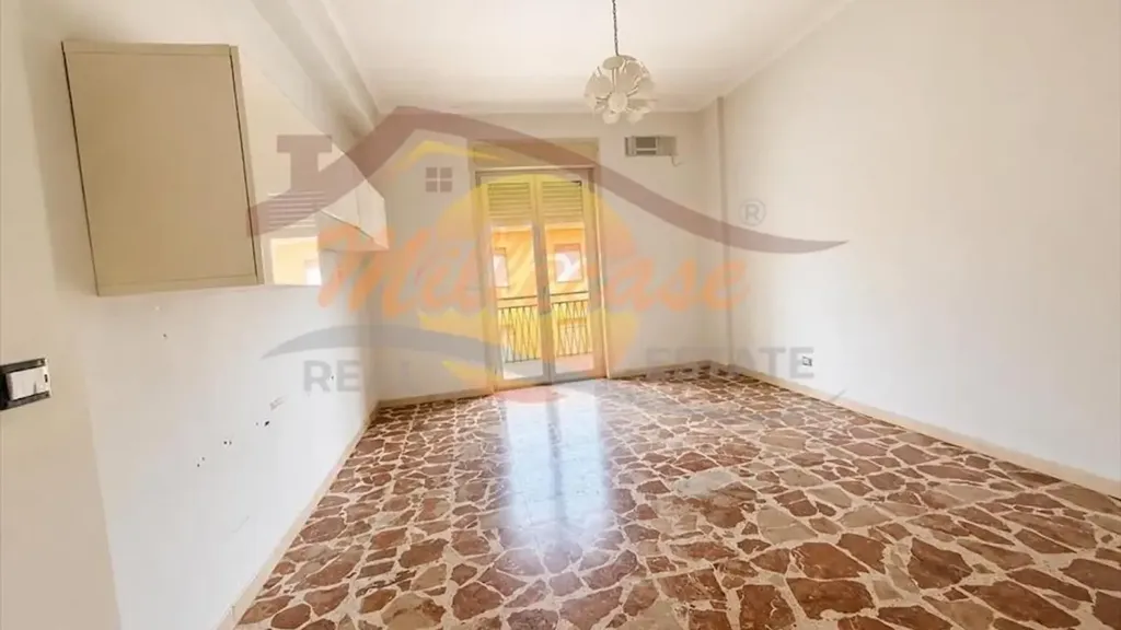 Pièces - Apartment with Balcony in Siracusa