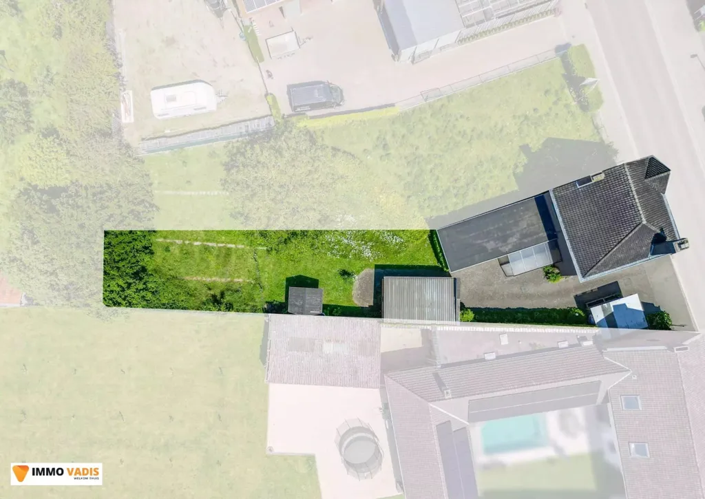 Aerial - 1966 House with Basement in Beverst