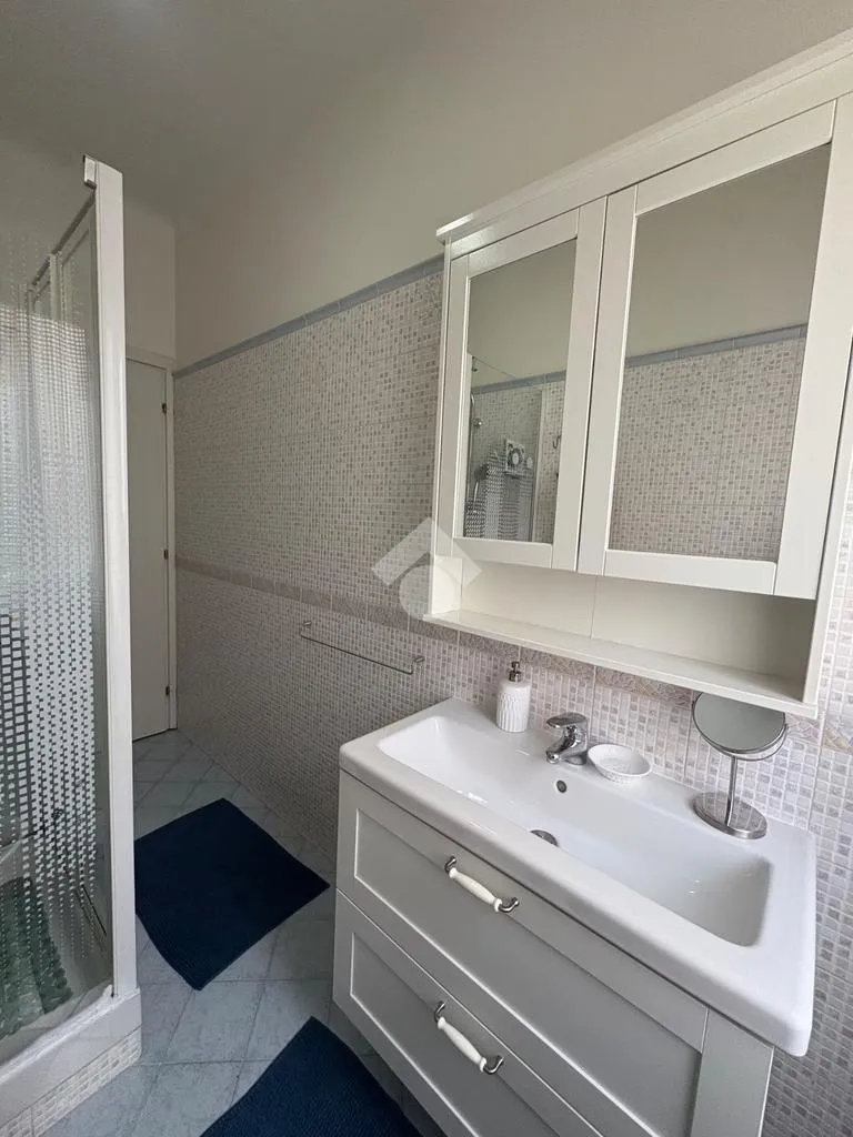 Salles de bain - 2-Bedroom Apartment with Ascender in Milan
