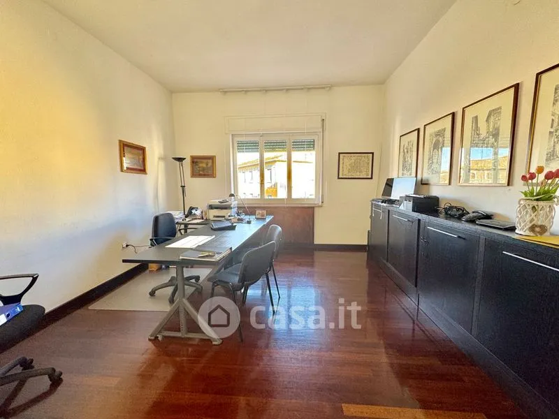 Kabinet - Four-Room Apartment with Balcony in Benevento