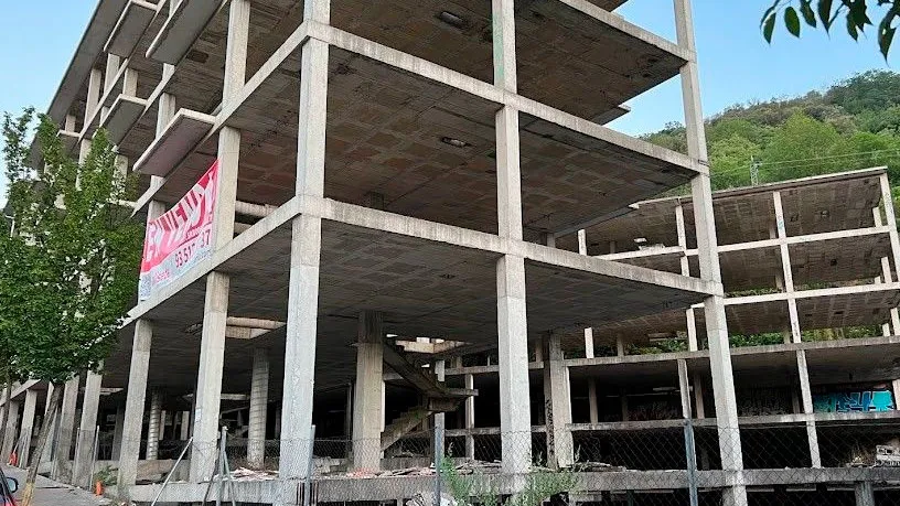 Extérieur - Development Site with Multiple Accesses in Olot