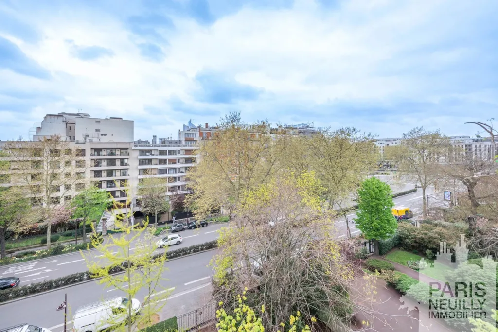 Balcon - Appartement Luxueux avec Balcon à Neuilly-sur-Seine