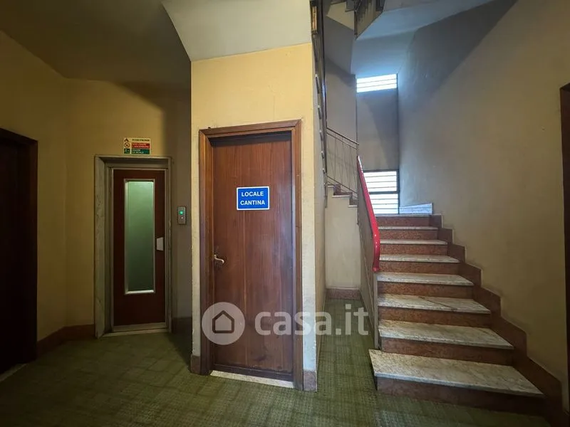 Entrée - Trilocale with Balcony in Vercelli