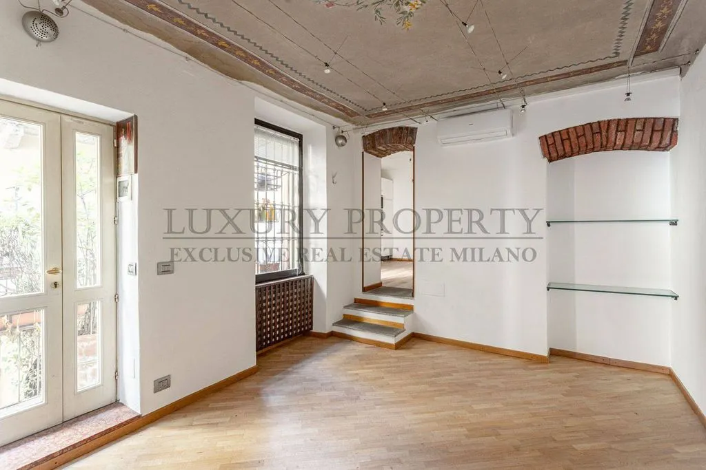 Soggiorno - Luxury Apartment with Naviglio View in Milan
