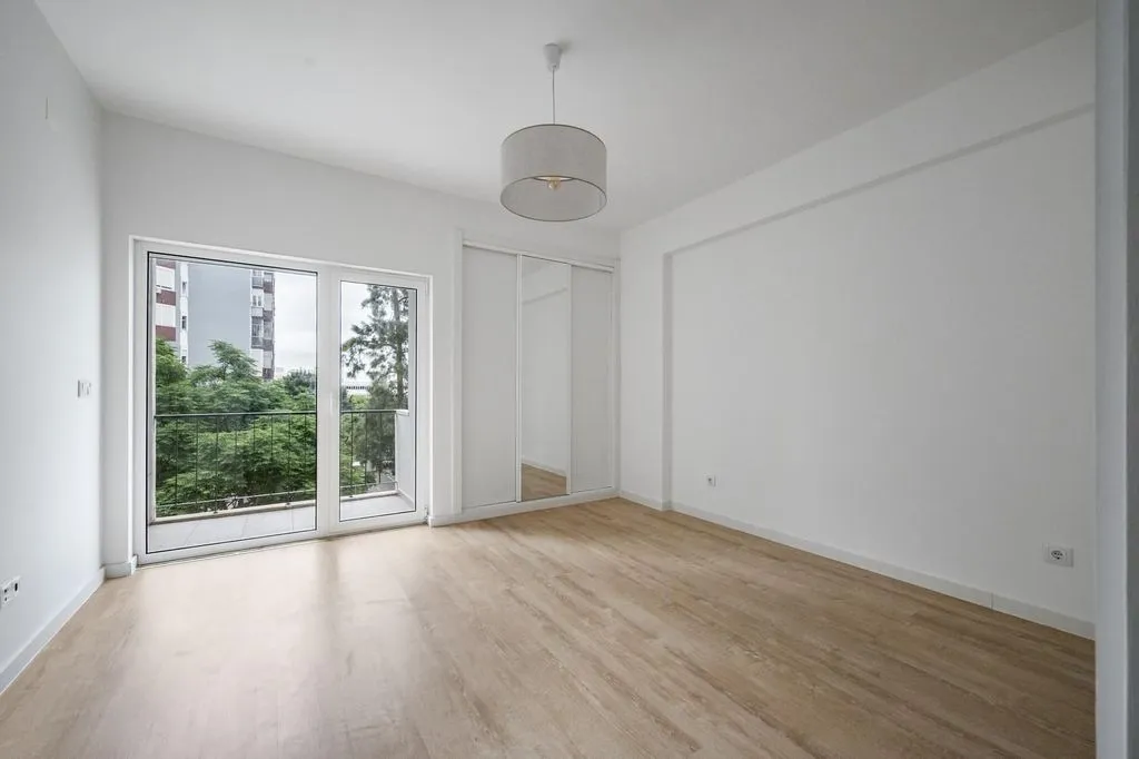 Toad - Luxury Flat with Balcony in Oeiras
