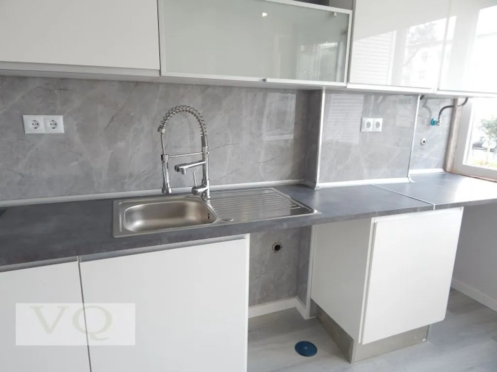 Cuisine - Renovated Flat with Solar Orientation in Oeiras