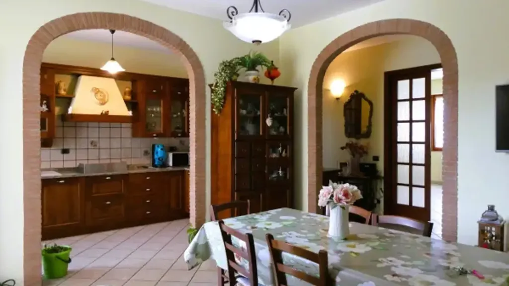 Söögituba - Rear Balcony Flat in Cerreto Guidi