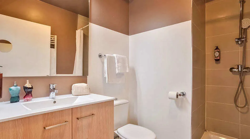 Vannitoad - Studio with Metro Access in Vitry-sur-Seine
