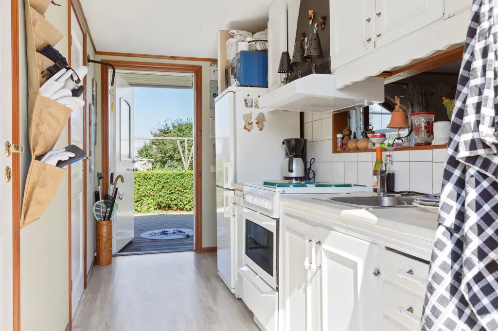 Cuisine - Spacious Bungalow with Sea View in Alnö