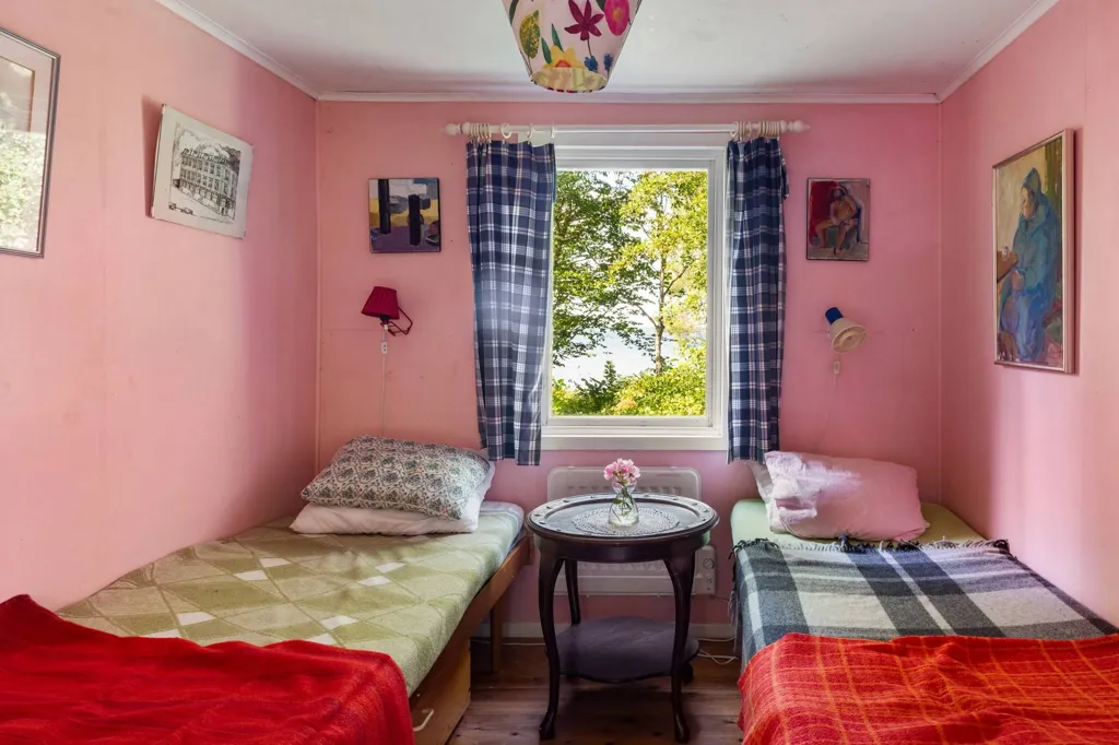 Camere da letto - House with Seafront Plot on Blidö