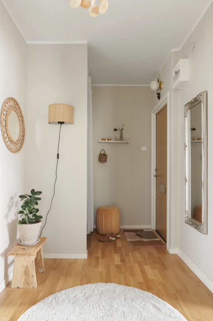 Esik - Two-Room Apartment with Balcony in Sävedalen